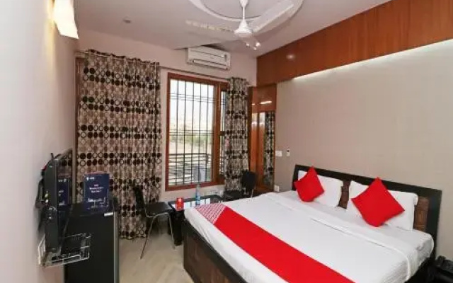 Alarians Residency