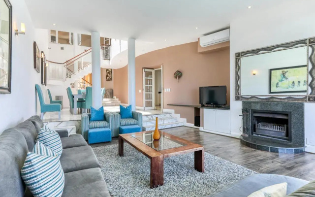 Camps Bay Villas