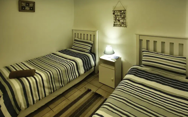 Top Deck Langebaan 6-sleeper