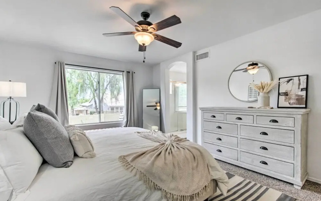 Beautiful Chandler Escape w/ Putting Green & Pool!
