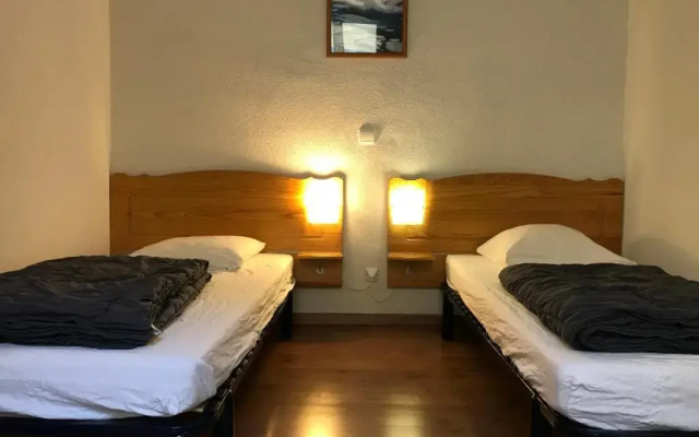 Grand T3 centre Cauterets 6 à 8 pers. WIFI. Balcon