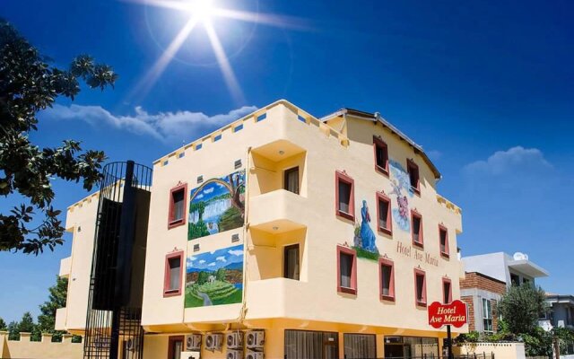 Hotel Ave Maria Сельчук вид на фасад