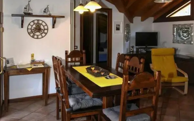 L'UNA DI LAGO Lake Apartment With Parking