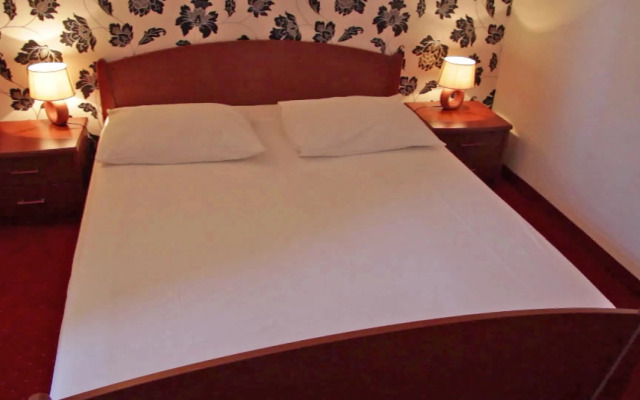Hotel Adriana