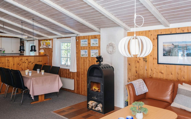 Sun-kissed Holiday Home in BlÃ¥vand near Sea