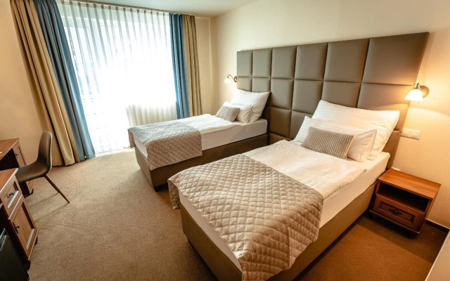Hotel Dixon