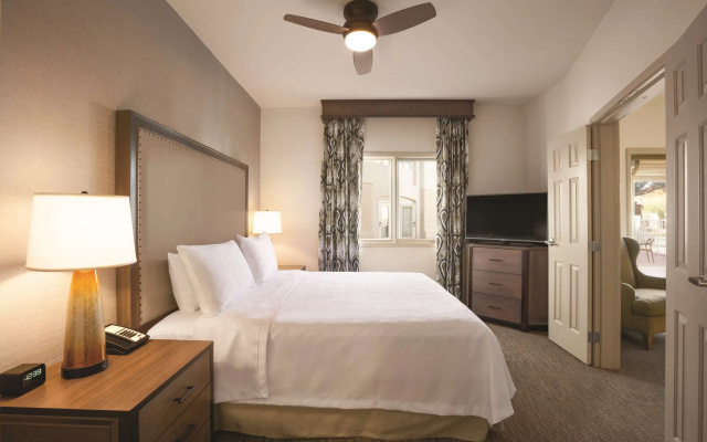 Homewood Suites by Hilton Tucson/St. Philip's Plaza Univ