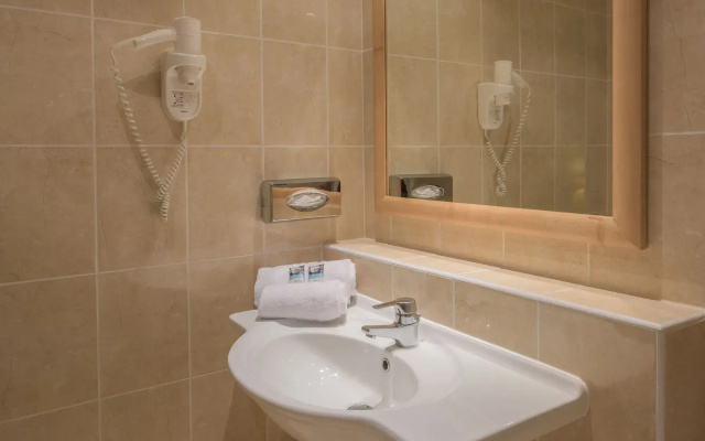 Mercure Tours Centre Hotel