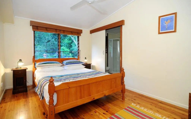 Cow Bay Homestay B&B