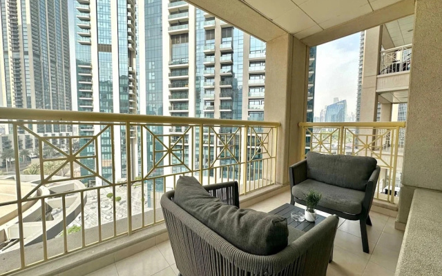 Silkhaus Luxury 1BR Emaar Near Burj Khalifa