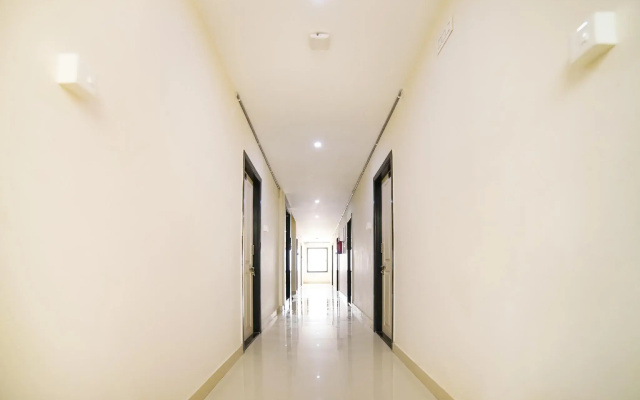 OYO Flagship 48336 Vj Inn Nagamalli Thota