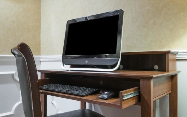Baymont Inn & Suites Greenville