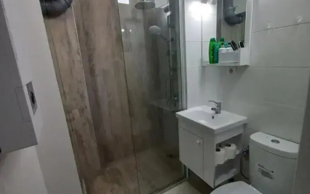 Lovely 1- bedroom condo close to downtown