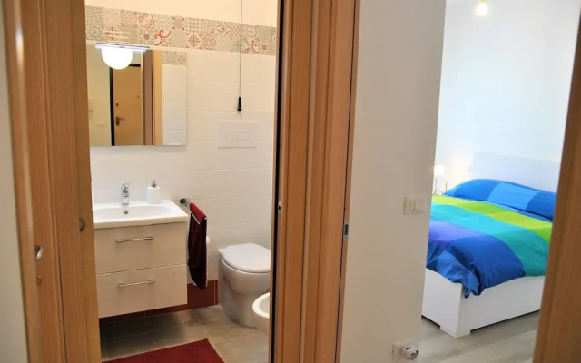 Air-conditioned Apartment With Patio, Wifi and Parking