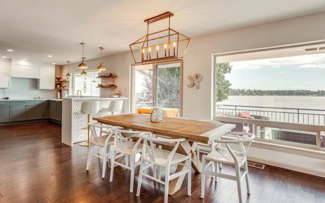 Lake Spanaway Retreat: Home w/ Private Beach!