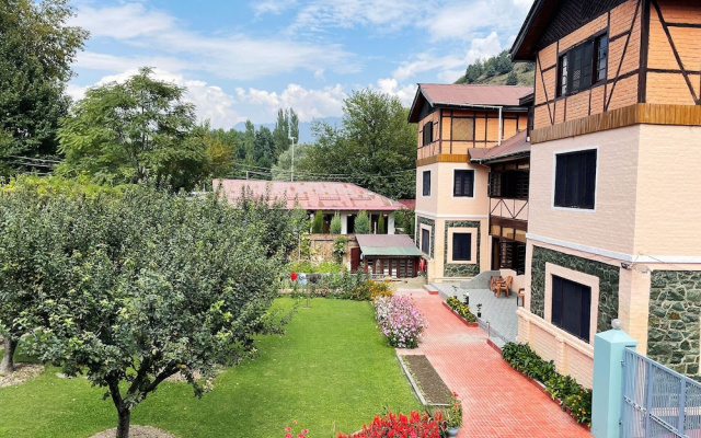 Lakshmi Guest House