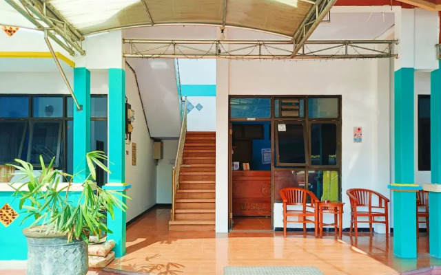 TwoSpaces Living at Sutomo Homestay