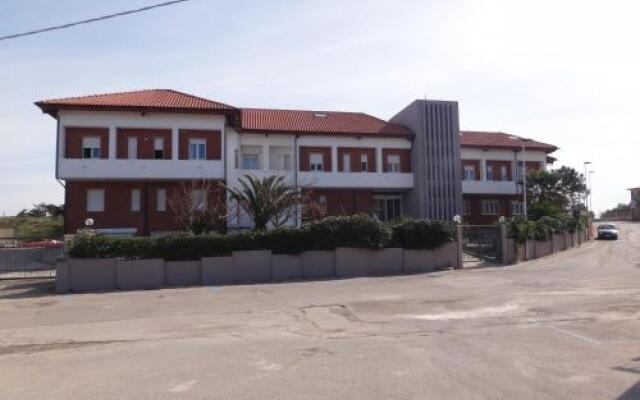 Отель Residenza Ondanomala Озеро Лезина вид на фасад