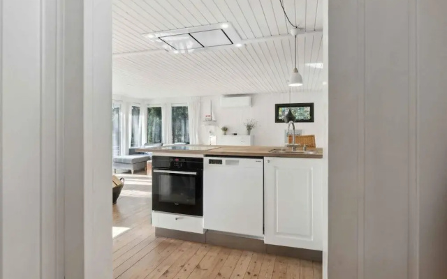 5 Star Holiday Home in Hals