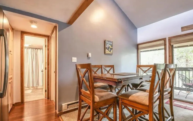 1014 Wild Irishman 2 Bedroom Condo by Redawning