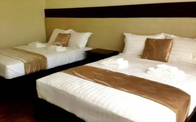 Loizas Suites
