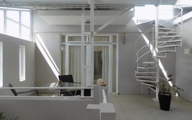 Residence Quietude Evasion