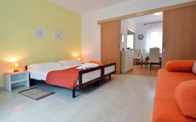 Apartment Rojnic - 3 Bedrooms Apartment