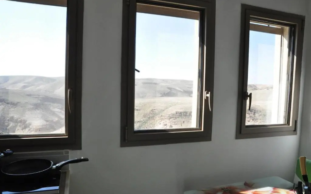 Vastu Dead Sea apartment