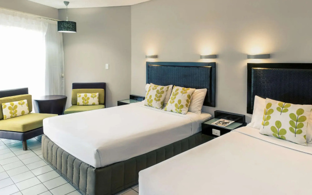 Mercure Nadi
