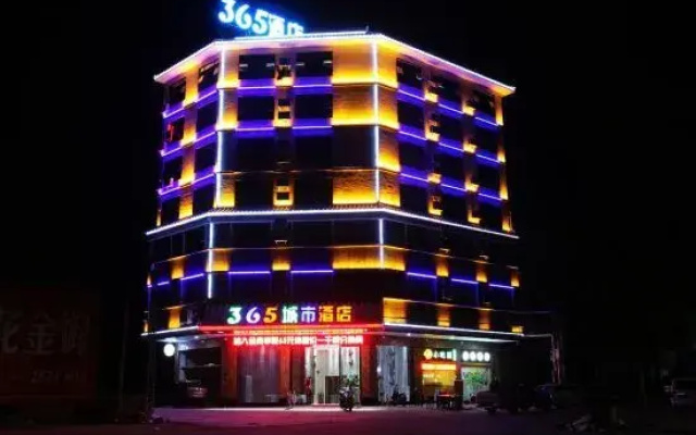 365 City Hotel