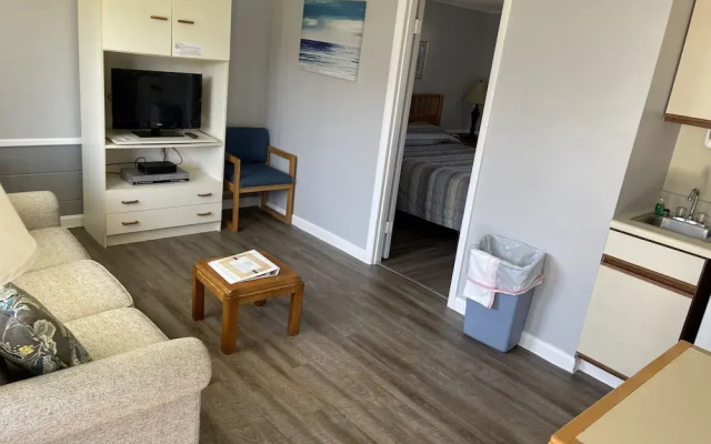 Holiday Vacation Condominium