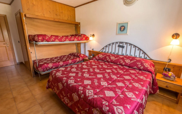Hotel Iris