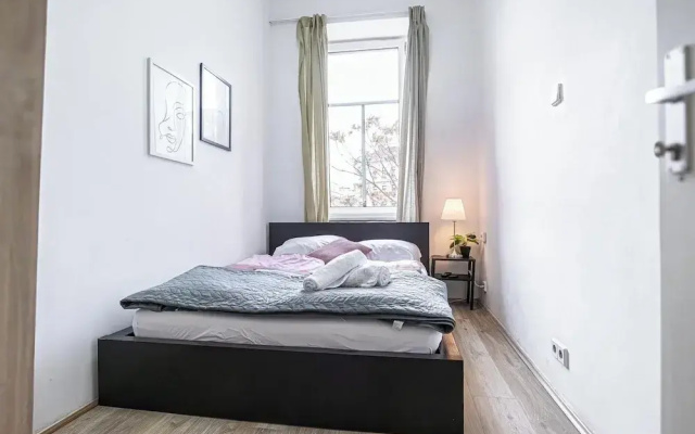 Luxury 6BR Apt near Millennium City