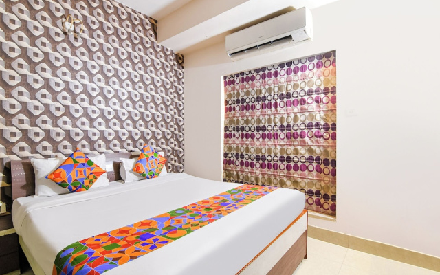 Fabhotel The Corporate Inn I