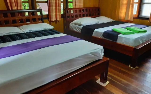 Jungle Bay Resort