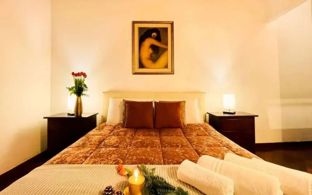 Trevi Fountain Stylish Guesthouse