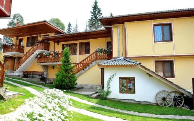 Отель Guest House Mavrudieva вид на фасад