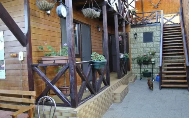Delta Rustic