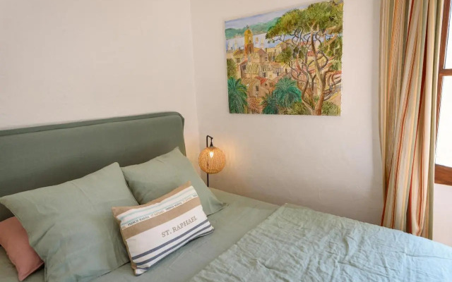Saint Esprit (Adults Only)