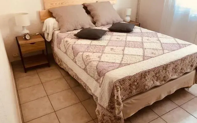 Chez Mamie Villa T2 à Sanary maison chaleureuse et ensoleillée