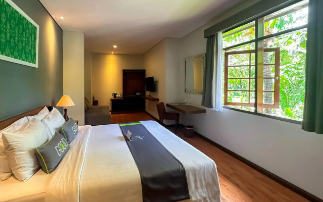 Отель Grand Whiz Nusa Dua