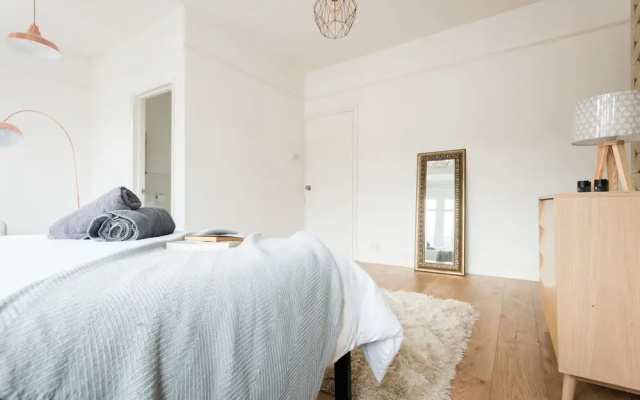 Wonderful Spacious 6 Bed Home in Heart of Bath