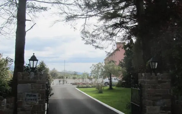 Palmgrove Farmhouse