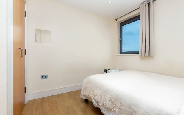 Park View Apartments - Deluxe Guest Room 1