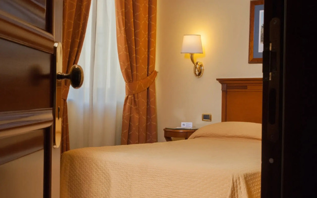 Le Cheminee Business Hotel Napoli