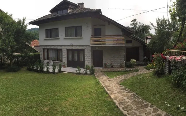 Luylyana Guesthouse