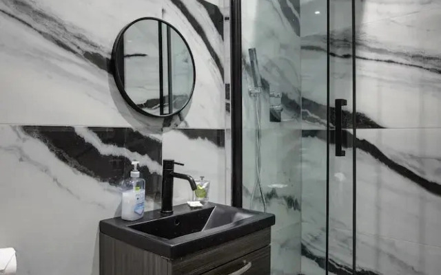 Stylish Edinburgh Apartment