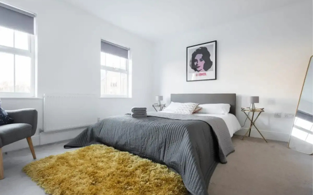 The Blue Compass - Modern & Central 4BDR Townhouse with Garden