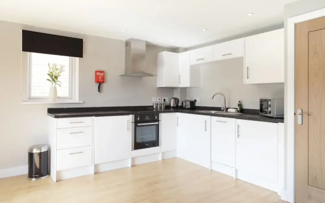 Saracens Courtyard Apartments
