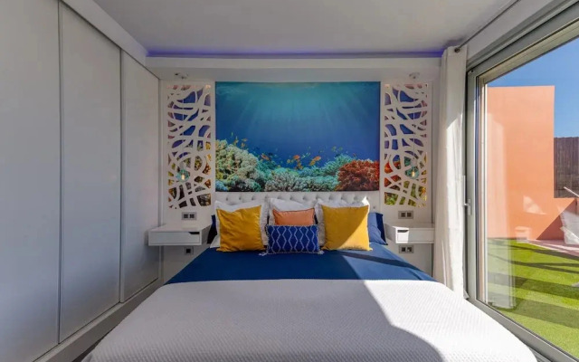Chalet in Maspalomas With Heated Pool